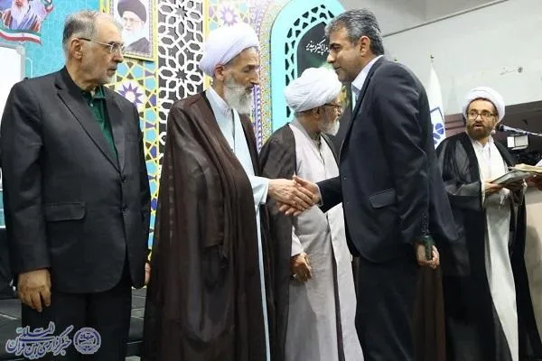 نهمین اجلاسیه استانی نماز در  پردیس دانشگاه مازندران