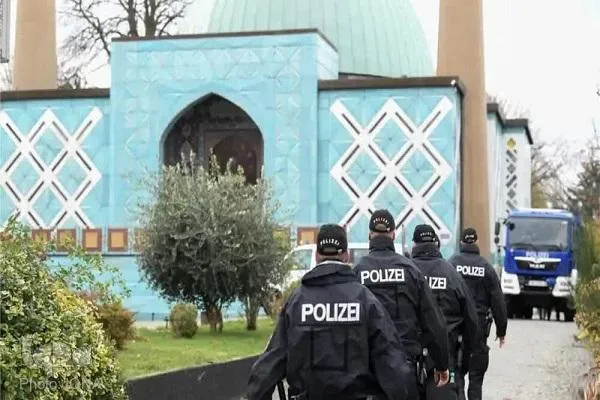 مدیر مرکز اسلامی هامبورگ به ایران بازگشت