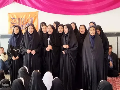 کرسی تلاوت قرآن کریم در پیهان ملایر‎