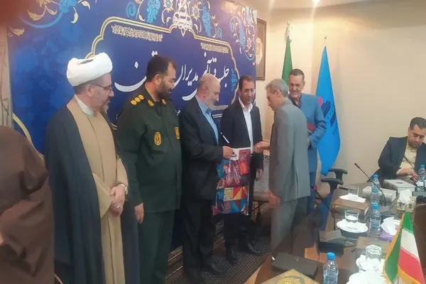 جلسه تفسیر قرآن ویژه مدیران اجرایی آذربایجان‌شرقی