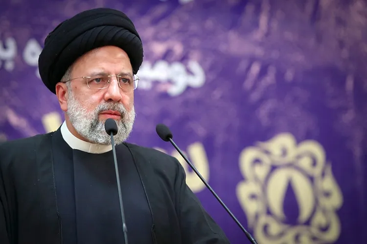 علامه مصباح عمار انقلاب اسلامی و ولایت بود