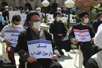 اجتماع طلاب بیرجندی در پی هتک حرمت پیامبر اسلام(ص)