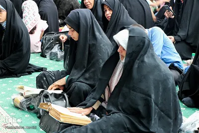 مراسم دعای عرفه در حسینیه جماران