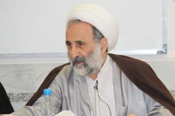 مدافعان حرم مأموران خداوند برای دفاع از اماکن مقدسه هستند