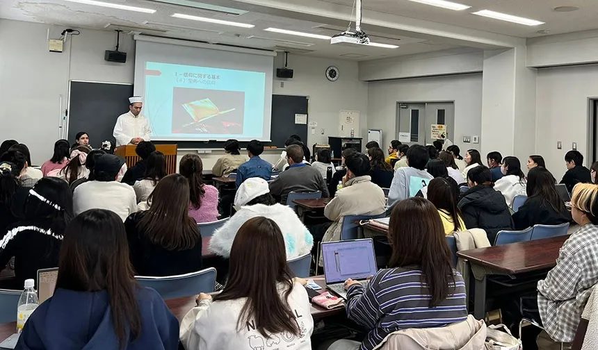 Japon üniversitesinde İslam anlatıldı