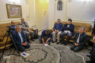 دیدار جامعه قرآنی با خانواده شهیدان محمد صالحه و زهرا حسنی سعدی