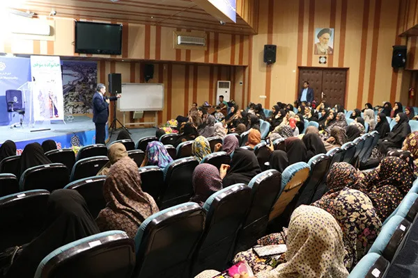 بهره‌مندی بیش از ۲۳ هزار مددجوی کمیته امداد از کارگاه‌های آموزش خانواده