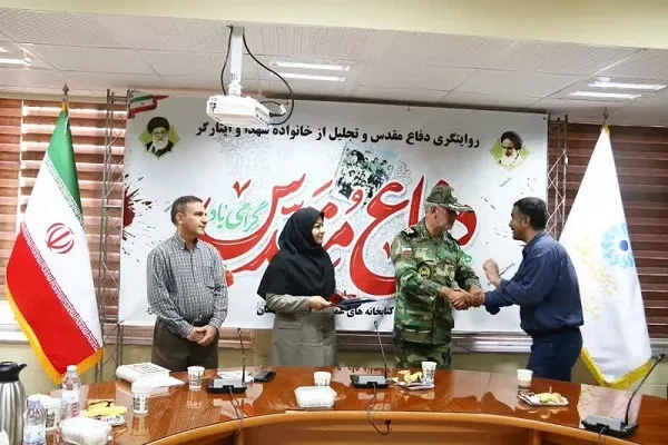 ویژه برنامه «روایتگری دفاع مقدس» در کتابخانه‌های عمومی کردستان برگزار شد