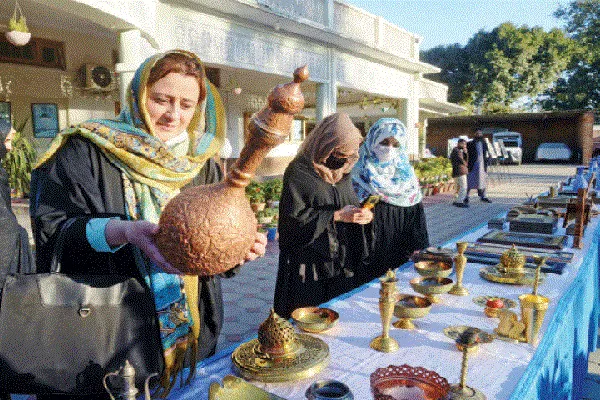 Iran’s Islamic Revolution Marked in Peshawar