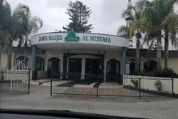 New Zealand Muslim Community Supports Armed Police Patrols