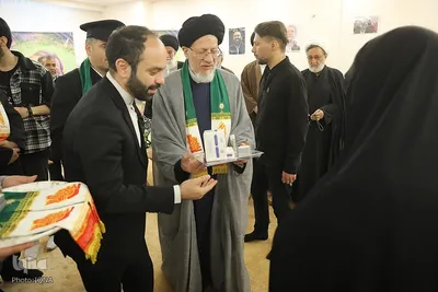 کاروان زیر سایه خورشید در منزل شهید لاریجانی
