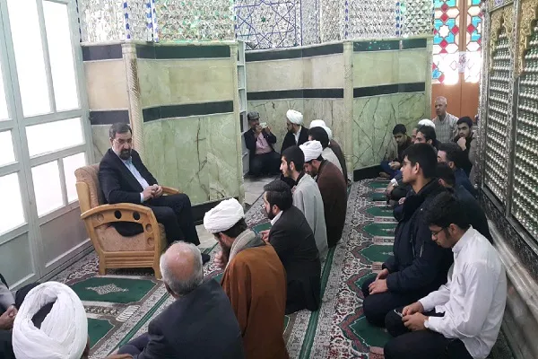 بازدید دبیر مجمع تشخیص مصلحت نظام از بیت‌الاحزان قم