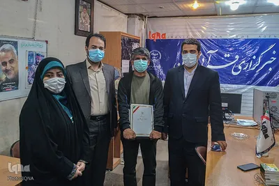 تجلیل استانداری فارس از عکاس ایکنا‎‎