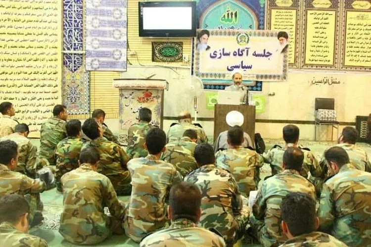 نشست آگاه‌سازی سیاسی در تیپ ۳۷ زرهی برگزار شد