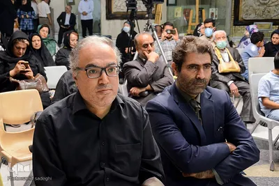 آیین گلباران و شعرخوانی در مزار شهریار ملک سخن‎‎