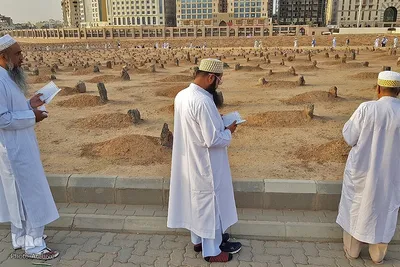 مزار امام جعفر صادق(ع) در قبرستان بقیع مدینه