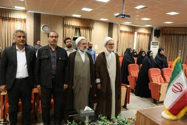 تکریم از خادمان امام حسین(ع) در موکب دانشگاه فرهنگیان در کربلا