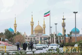 زیارت اهل قبور در آخرین پنجشنبه سال