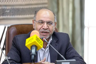 آیین رونمایی از پوستر دهمین کنگره ادبیات پایداری