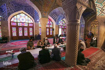 محفل انس با قرآن کریم در مسجد نصیرالملک‎‎