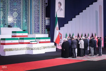 مراسم ادای احترام مقامات و شخصیت‌های کشورهای خارجی به پیکر مطهر رهبر شهید انقلاب