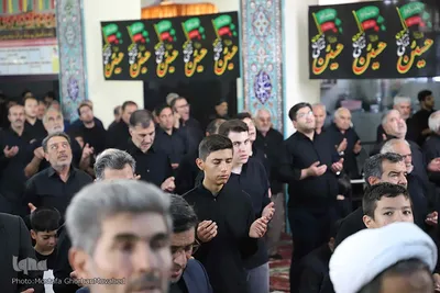 اقامه نماز ظهر عاشورا در اهر