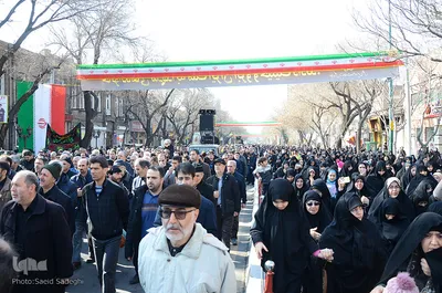 تشییع ۲ شهید تازه شناسایی شده دفاع مقدس در تبریز