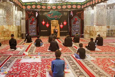 هیئت دانش آموزی‎ در حرم مطهر سید میر محمد (ع)