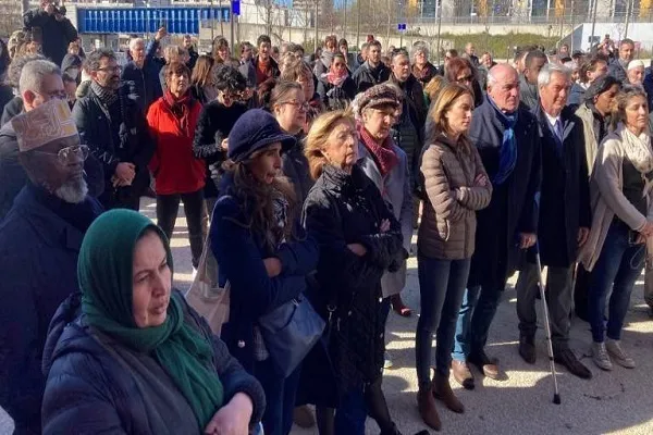 France : rassemblement anti-raciste après un tag sur une mosquée de Bousserine