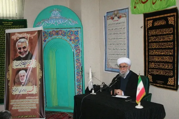 سردار سلیمانی «عمار» و «مالک» انقلاب بود