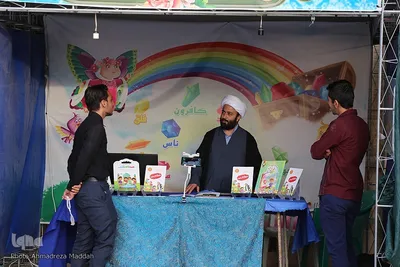 نگاهی متفاوت به نمایشگاه قرآنی استان فارس