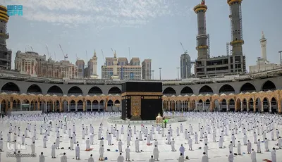 اقامه نماز در اولین جمعه ماه مبارک رمضان در مسجد الحرام مکه مکرمه