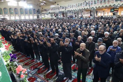 اقامه نماز جمعه ساری 15 اسفندماه 404