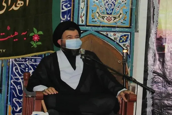 مکتب امام حسین(ع) مکتبی انسان‌ساز است