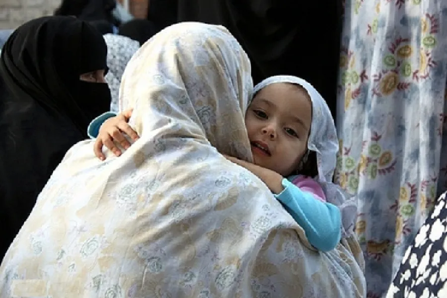 تربیت معنوی کودک و نقشی که مادر می‌آفریند