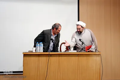 دكتر مجيد معارف رئيس دانشكده الهيات و معارف اسلامي دانشگاه تهران و حجت الاسلام کاوس روحی