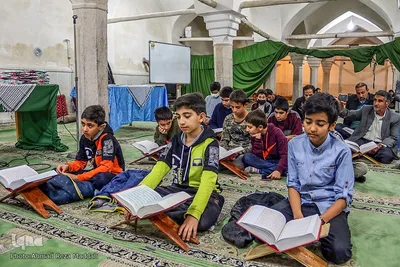 محفل انس با قرآن در مسجد تاریخی آقاباباخان شیراز