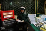 فضای سرد و عدم وجود امکانات گرمایشی در مجتمع باعث می‌شود تا مخاطب رغبتی به بازدید و ماندن در این فضای فرهنگی را نداشته باشد و در نتیجه توجه مخاطب به کتاب‌ها و خوانش و تورق آثار مورد غفلت واقع می‌شود.