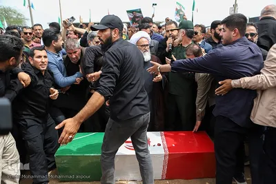 تشییع دریابان پاسدار شهید علیرضا تنگسیری در آبادان