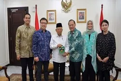 Perusahaan Perdagangan Internet Indonesia Berupaya Memberikan Layanan yang Tepat kepada Umat Islam