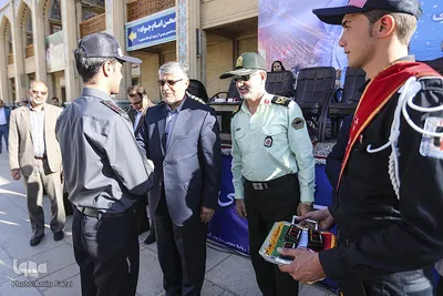 صبحگاه مشترک آتش‌نشانان شيراز در حرم شاهچراغ(ع)
