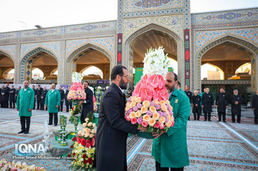 Flag of Imam Reza Shrine’s Dome Replaced with Arrival of Rabi al-Awwal