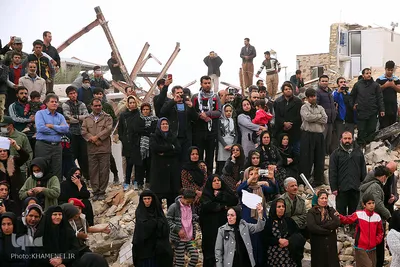 حضور رهبر معظم انقلاب در منطقه زلزله‌زده سرپل ذهاب