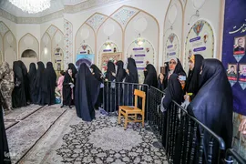 مرحله دوم انتخابات چهاردهمین دوره ریاست جمهوری در حرم حضرت معصومه(س)
