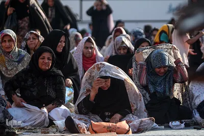 اقامه نماز عید فطر در محله منبع آب اهواز 