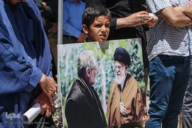 تشییع پیکر هنرمند انقلابی حاج نادر طالب‌زاده