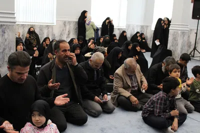 مراسم عزاداری و ایستگاه صلواتی خادمین الشهداءملایر‎