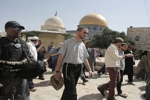 بدعوة من المتطرفين.. اقتحامات واسعة لباحات المسجد الأقصى
