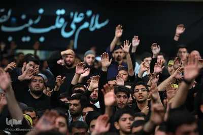 عزاداری شام غریبان حسینی در محضر رهبر انقلاب