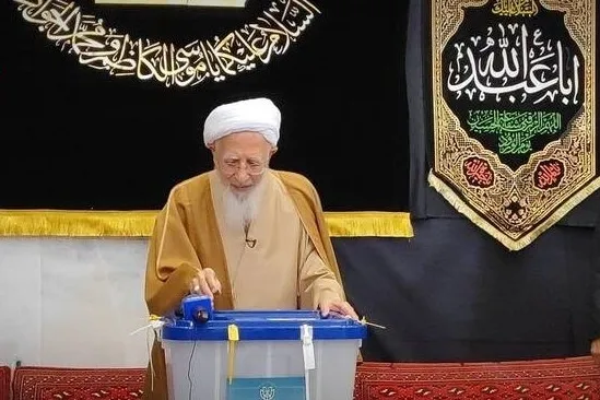 مراجع الدين يدلون باصوتهم في الانتخابات الرئاسية